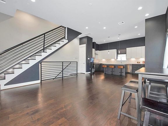 5th image of 2114 Engelmohr St #A