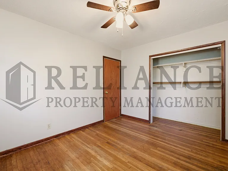 4853 S Madison Ave — Photo 29