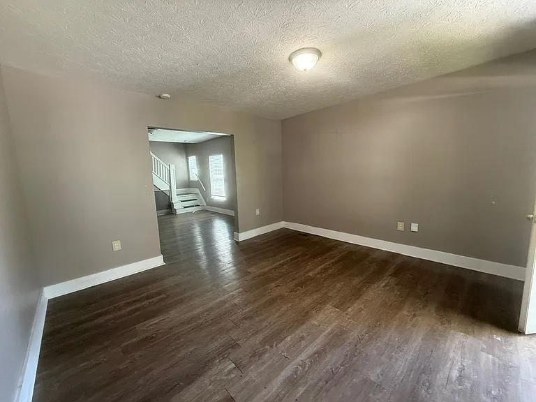 625 N Tacoma Ave — Photo 7