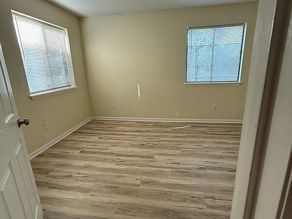 5th image of 4750 Seahawk Ct Unit A-1