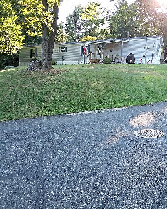 1st image of 35 Willington Dr