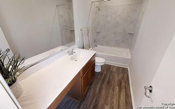 5th image of 249 Mossberg Way