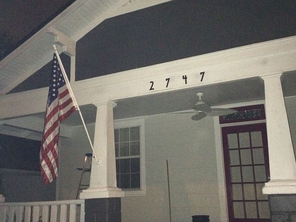1st image of 2747 Dellwood Ave