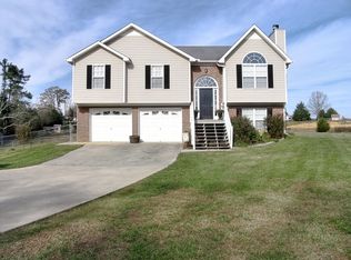 33 Jackson Rd, Taylorsville, GA 30178