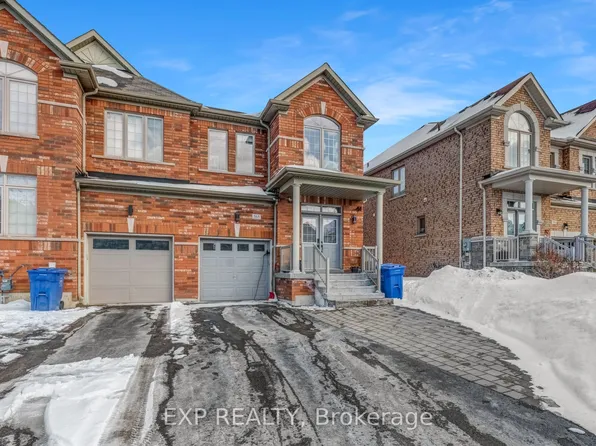565 Foxcroft Blvd, Newmarket, ON L3X 3L6