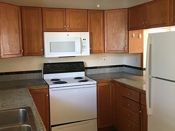 4th image of 505-555 Harvard Ln #5CA