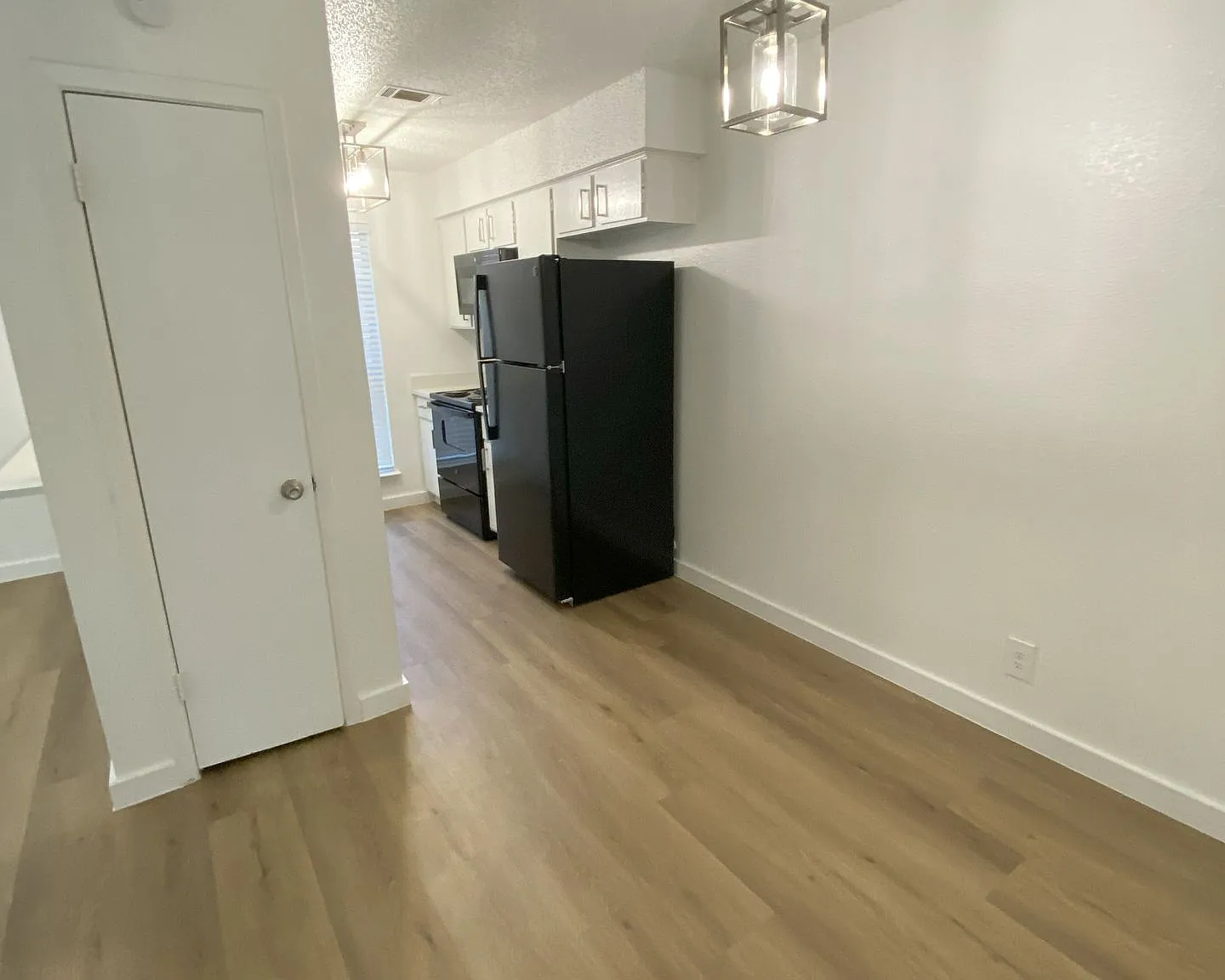 St. Edwards Place Apartments — Photo 3
