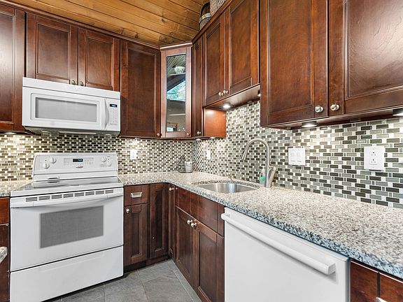 3rd image of 129 Havilah Lane