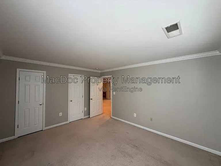 1404 Graham Dr — Photo 62