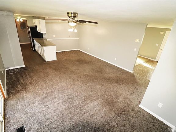 3rd image of 220 Shank Ave