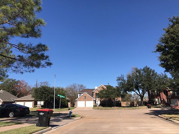 5th image of 11411 Oak Lake Point Dr