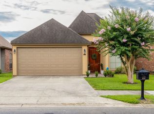633 Fall Creek Dr, Baton Rouge, LA 70810