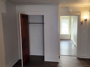 704 W Princess St APT 3, York, PA 17401