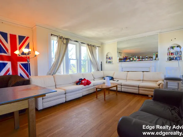 28 Manet Rd, Chestnut Hill, MA