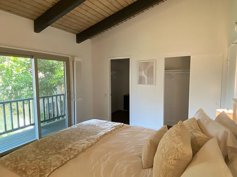 4313 Loma Riviera Ct — Photo 22