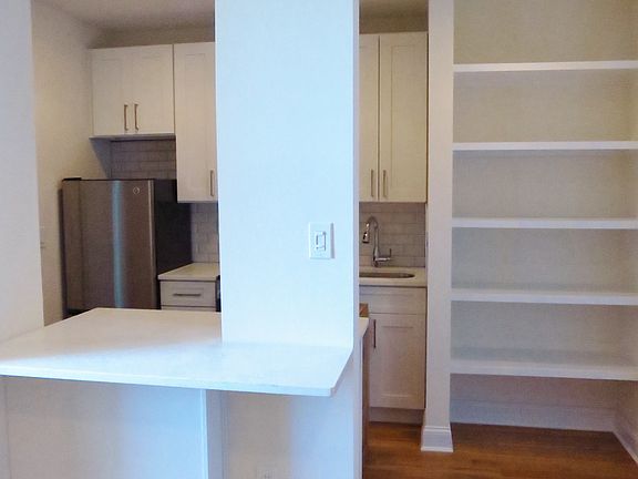 3rd image of 542 E 79th St APT 4m