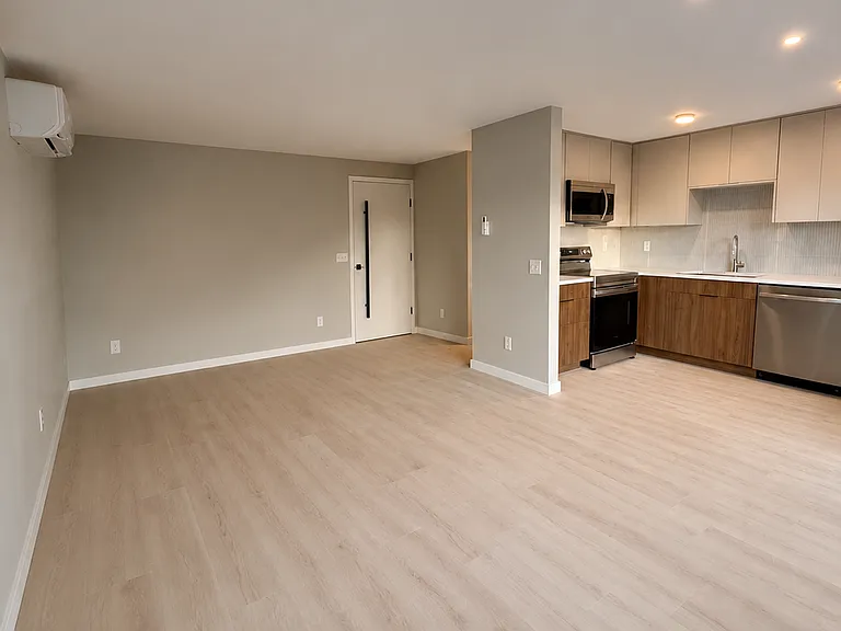 10740 Greenwood Ave N #2 — Photo 7