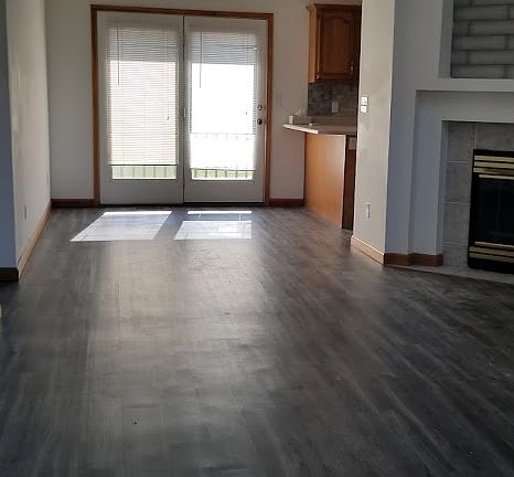 3rd image of 513 Armand Dr #2