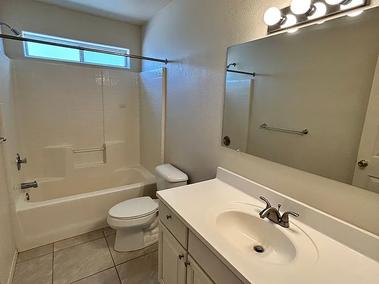3289 Tolteca Dr — Photo 17