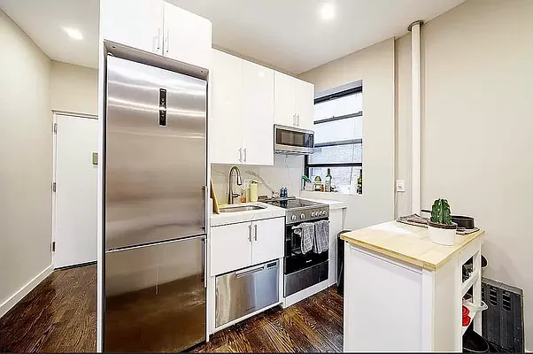 Rented by Douglas Elliman | media 13