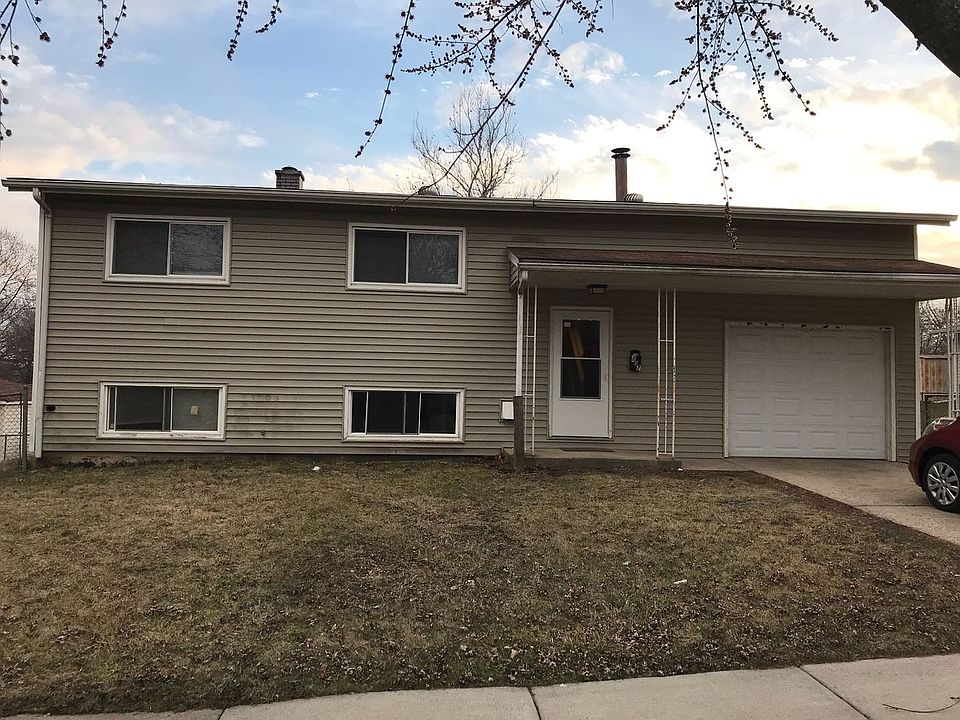 1st image of 407 Tanglewood Dr