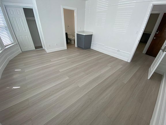 2nd image of 36 Gloria Ct