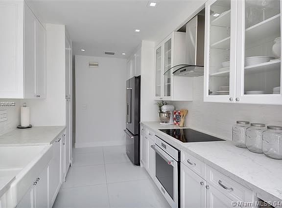 2nd image of 21217 NE 31st Pl