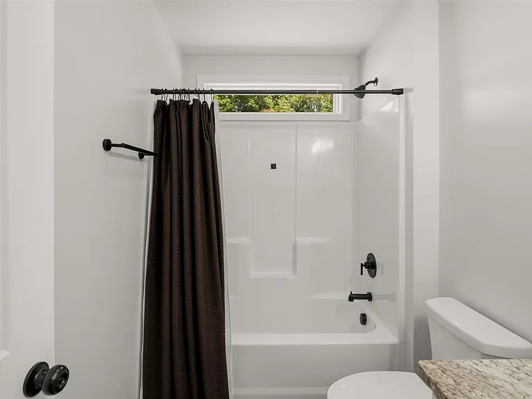 170 Starlight Dr — Photo 33
