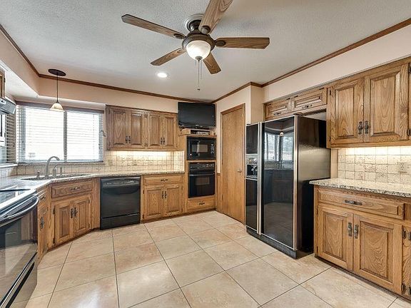 5th image of 9712 Faircrest Dr