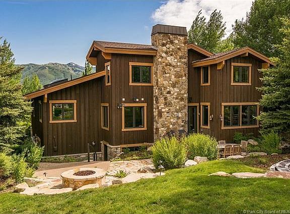 3rd image of 3252 American Saddler Dr