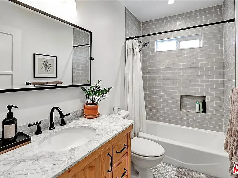 3622 Veteran Ave — Photo 14