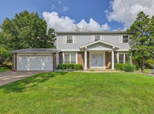 1210 Beaver Creek Rd, Chesterfield, MO 63017