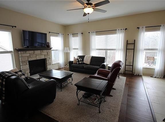 4th image of 13142 East Ln