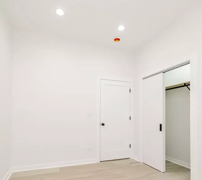 1056 N Central Park Ave #G — Photo 6