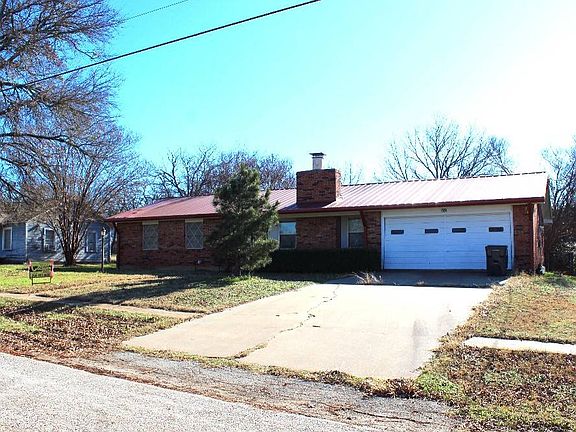 2nd image of 632 E Ross Ave