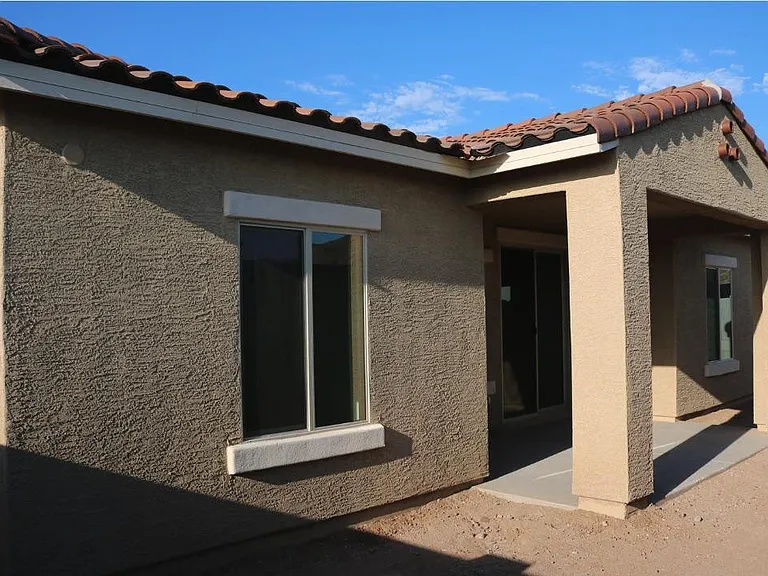 21144 W Cypress St — Photo 10