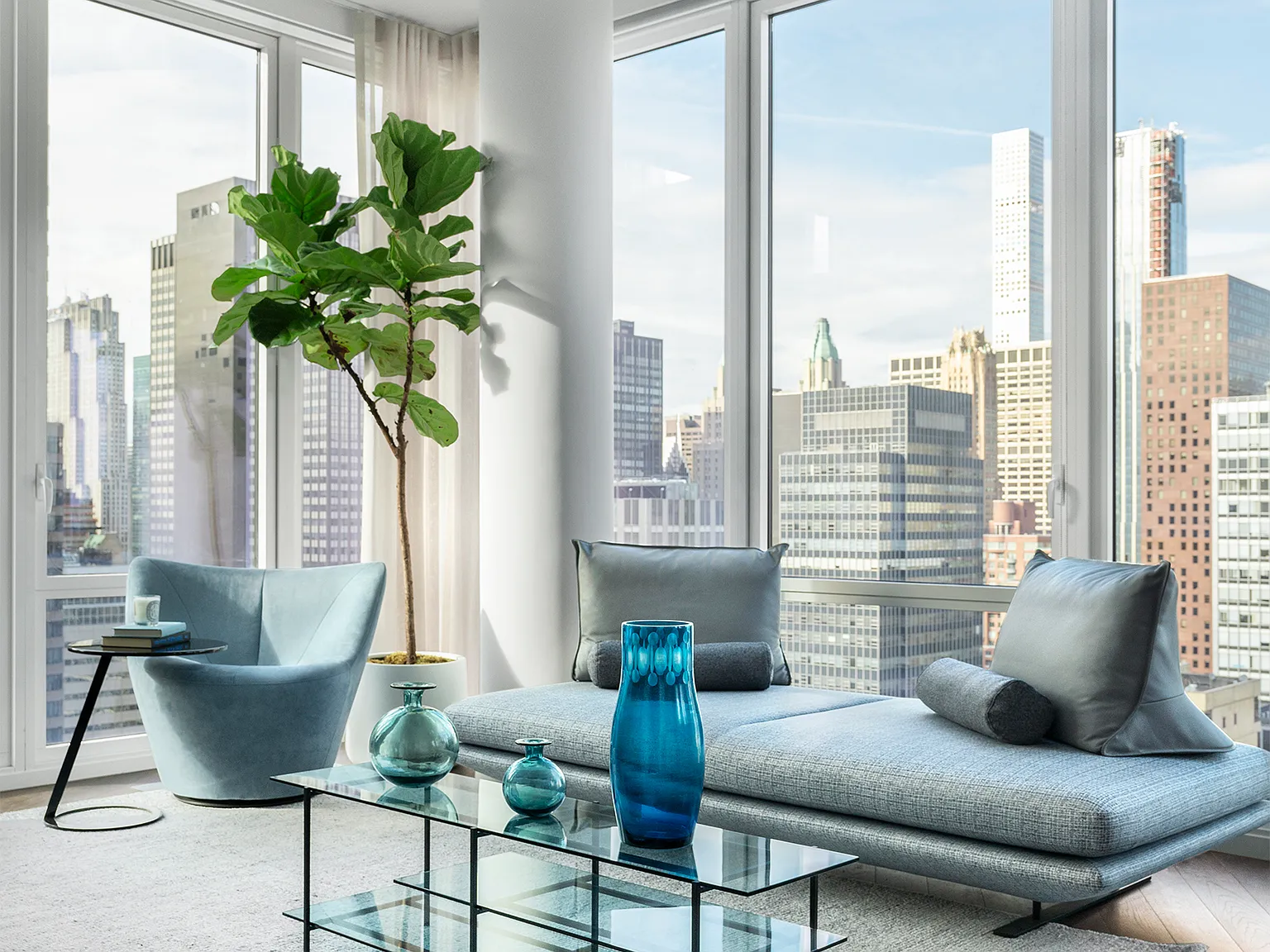 222 East 44th Street — Photo 1
