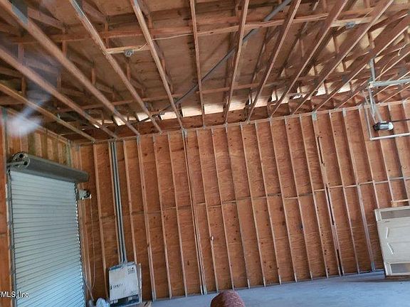 5th image of 420 N 3rd St #6