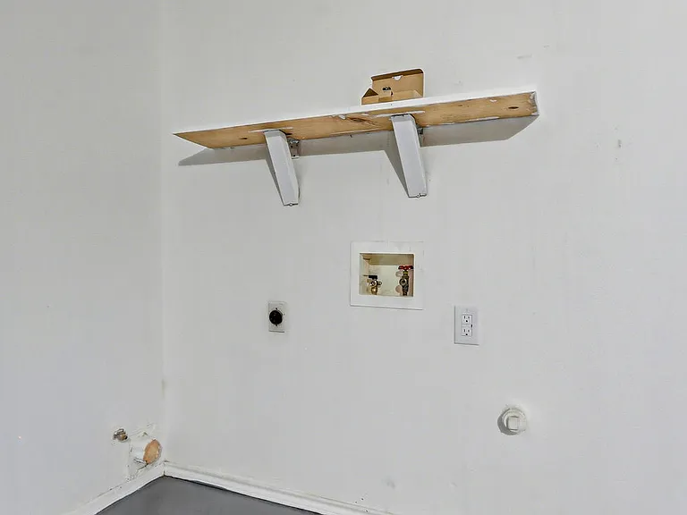 10837 Gemstone St — Photo 31