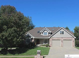 13430 Lake St, Omaha, NE 68164