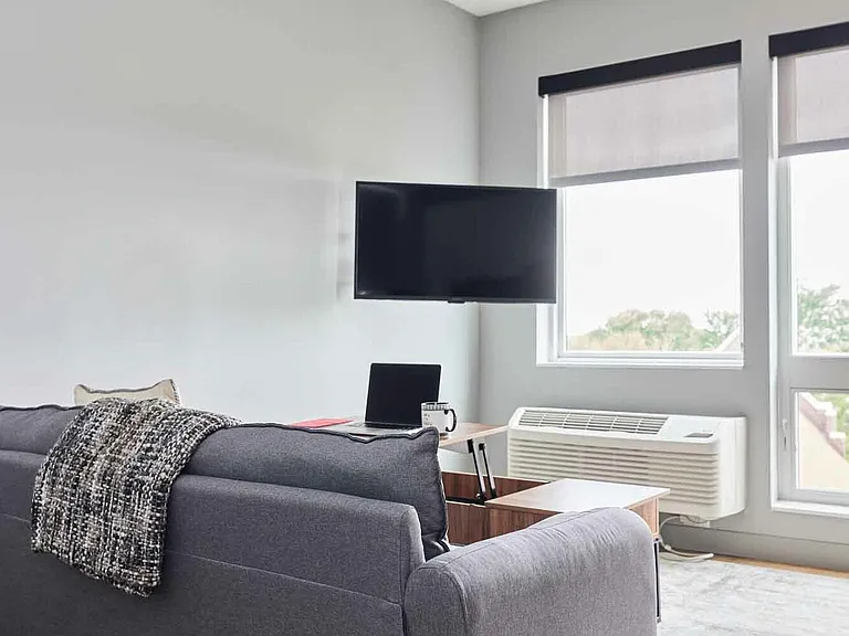 Pivot Apartments — Photo 93