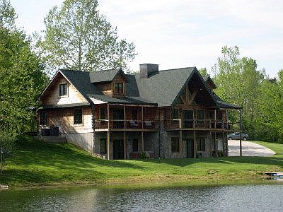 2nd image of 3570 Walden Trl