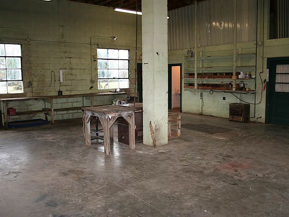 3rd image of 9058 Old Highway 20