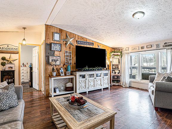 4th image of 4238 E Shore Dr