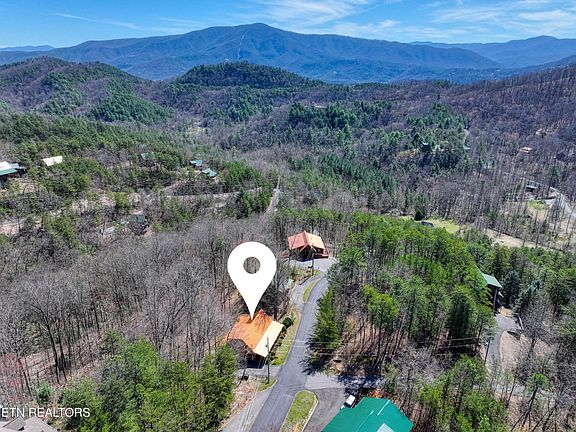 4th image of 2621 Raccoon Hollow Way