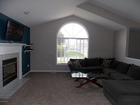 2nd image of 7890 Jonagold Dr SE