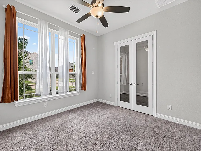24419 Avanti Dr — Photo 9