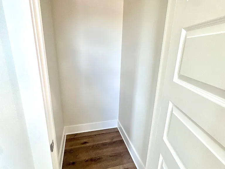 615 Waco Dr #B — Photo 33