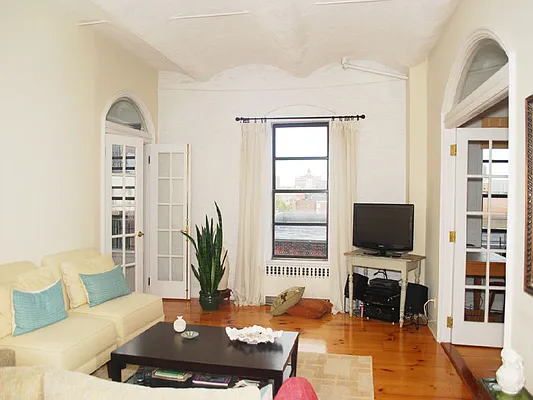 Sold by Sotheby's International Realty | media 12