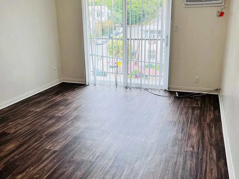 Florida Place — Photo 42